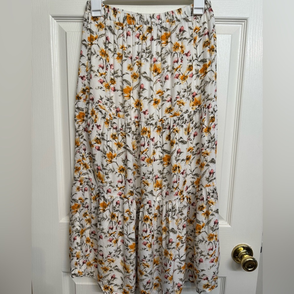 🌸 Saltwater Luxe Cream Floral Midi Skirt | Cottagecore | Size Small